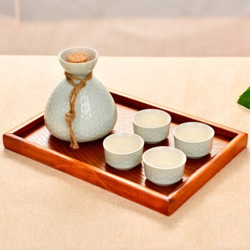 Modernes Sake-Set Nihonshu – Hellblau