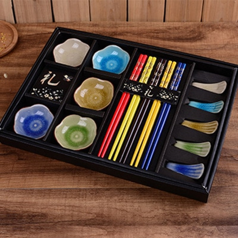 Essstäbchen, Essstäbchenhalter und Saucenschalen Set Ryokami (2 Modelle) – B
