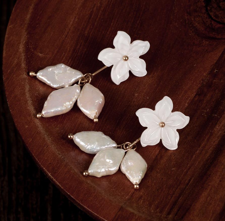 Kanzashi Ohrschmuck Kuttara (5 Modelle)