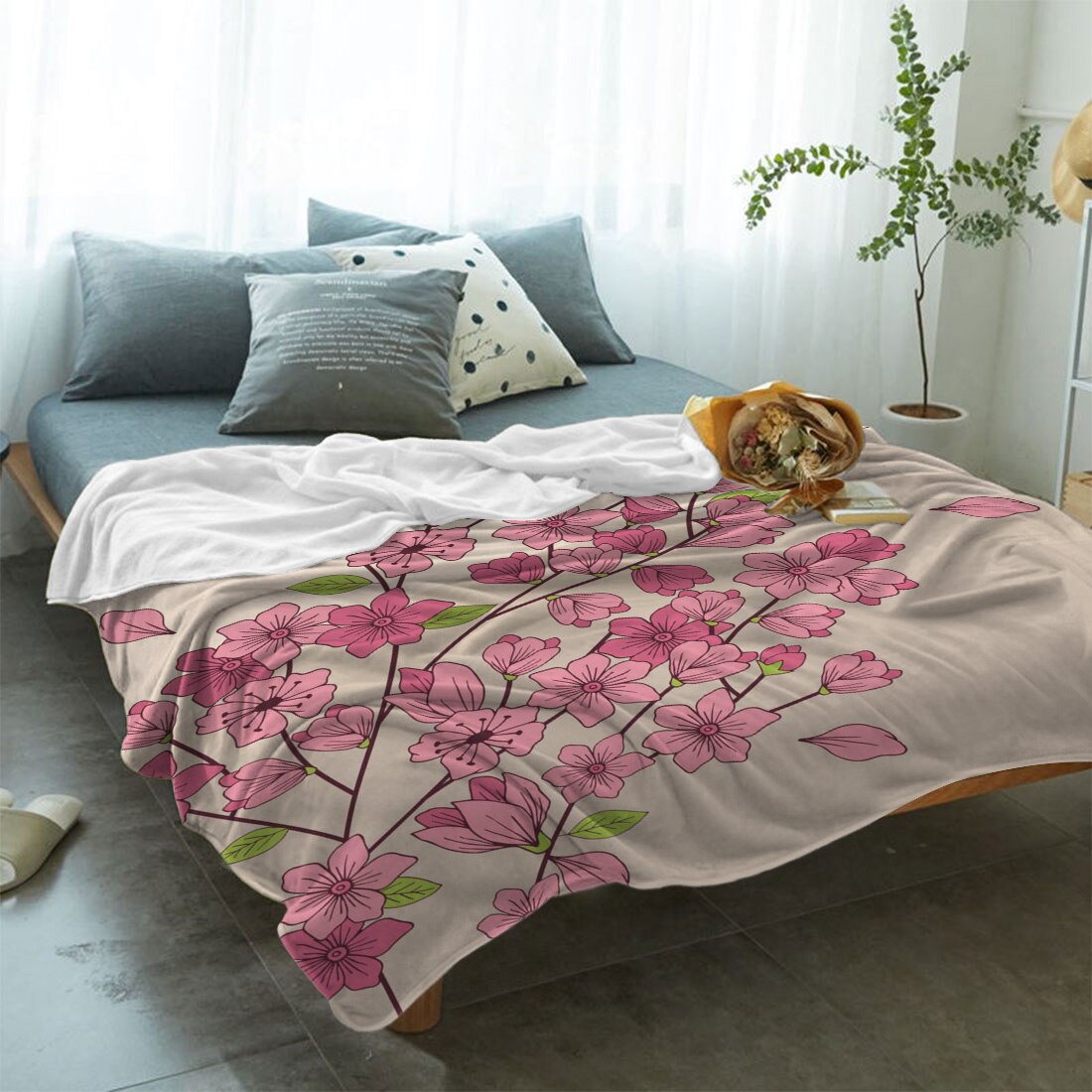 Kirschblüten Kuscheldecke Yumiko (4 Größen)