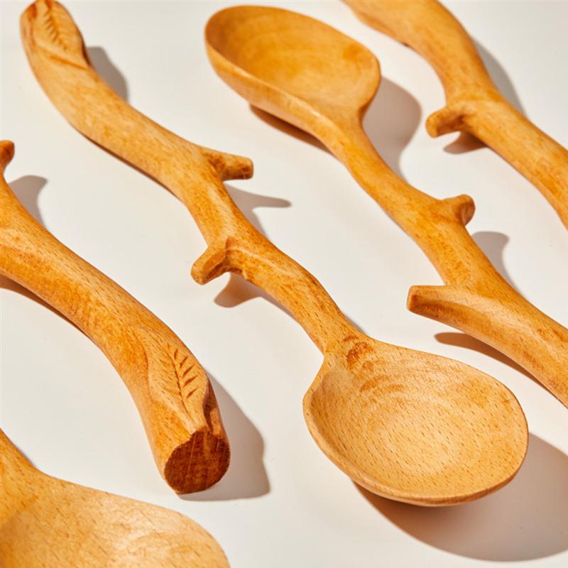Zweigform Holzlöffel Buna